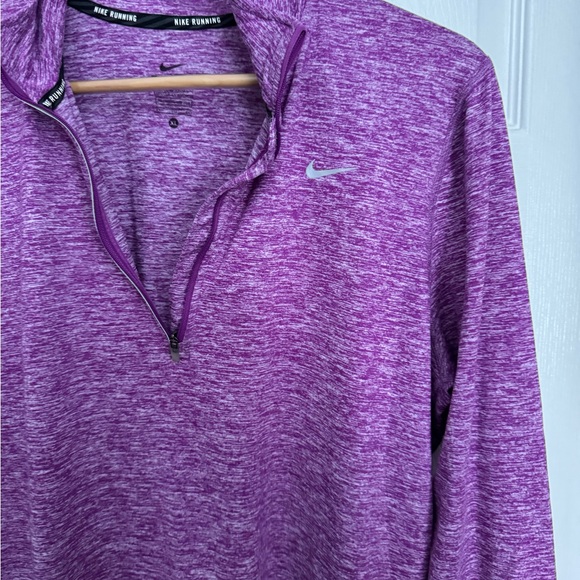 Nike dri fit top - Picture 3 of 4